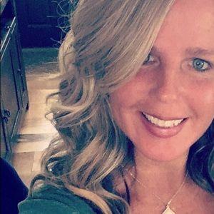 Meet your Posher, Karin